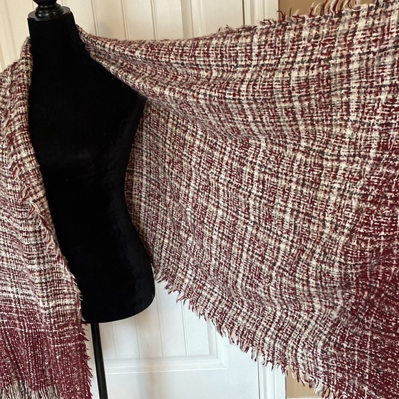 Oversized scarf, shawl…. - Picture 3 of 7